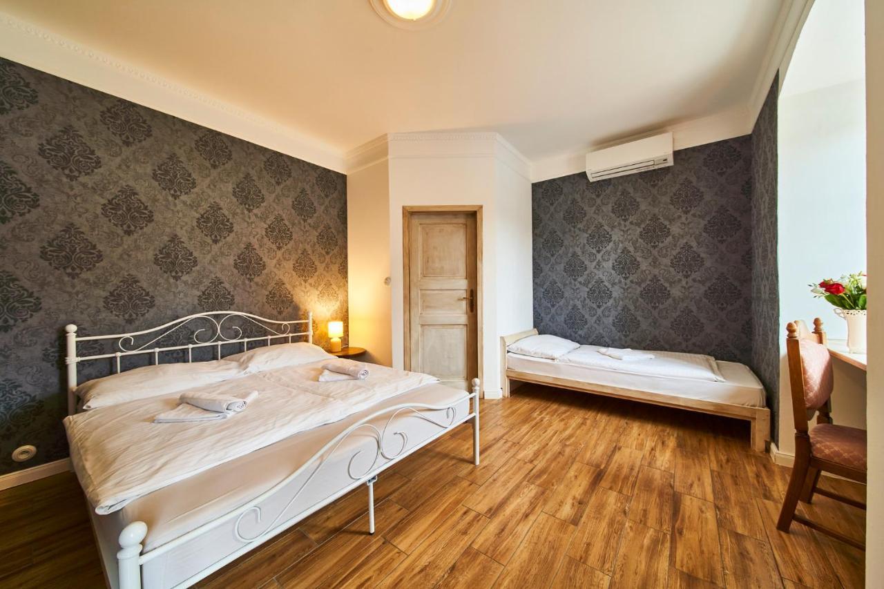 Penzion Zámek Lešany Netvořice Exterior foto